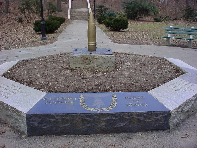 Zoom on the image : Sergeant Joseph E. Schaefer Memorial